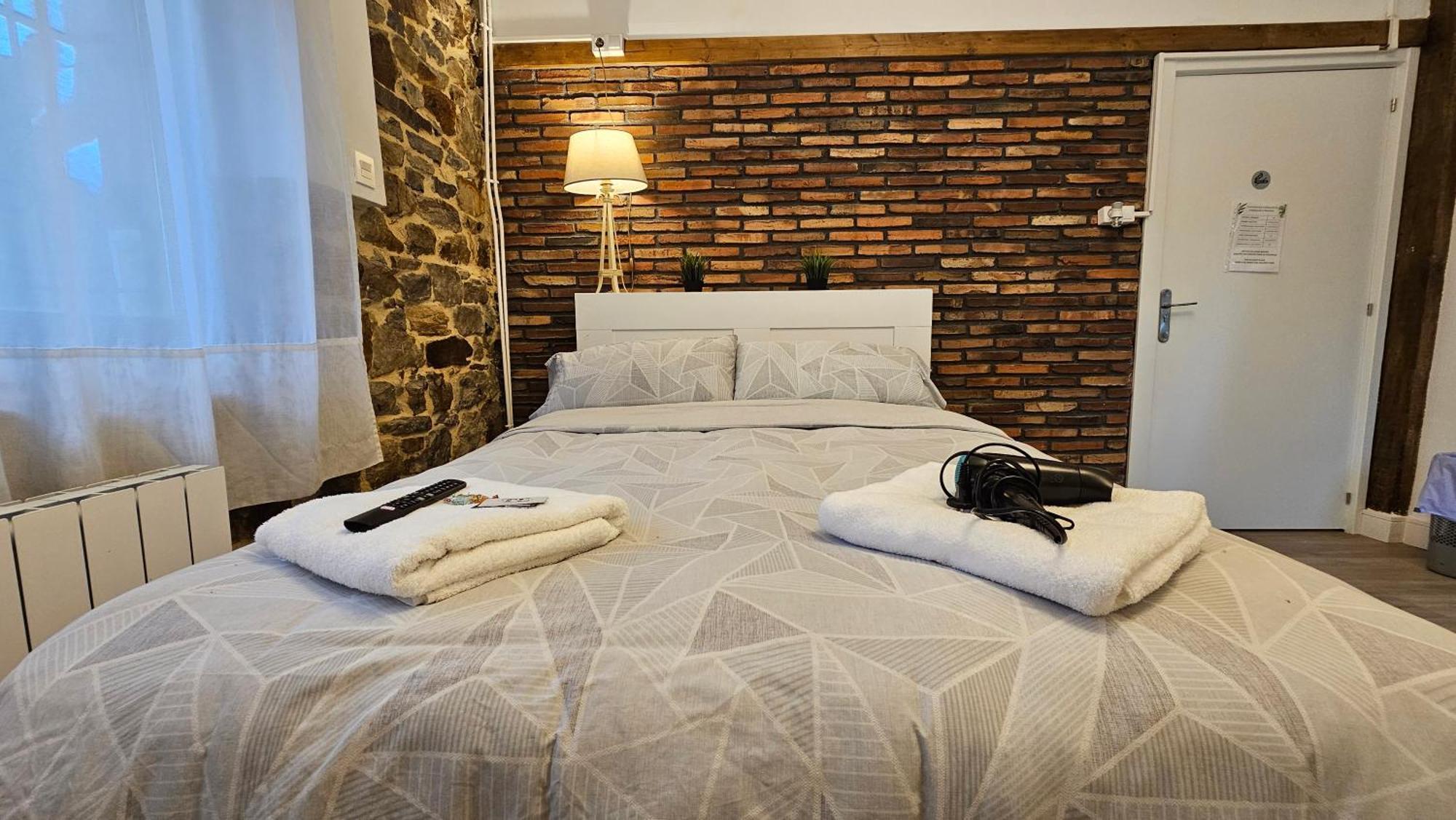 Tuul Etxea Apartment Galdakao Ngoại thất bức ảnh